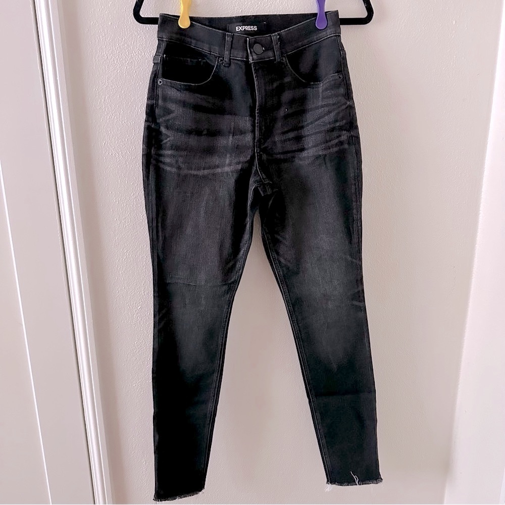 Express Jeans - Perfect Curves Legging - Size 4R